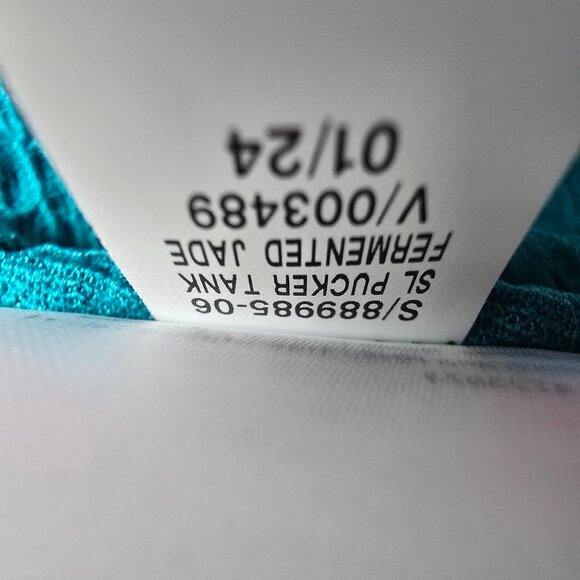 NWT Two Textured Tanks, Square Neck 2X, Old Navy - Picture 8 of 10